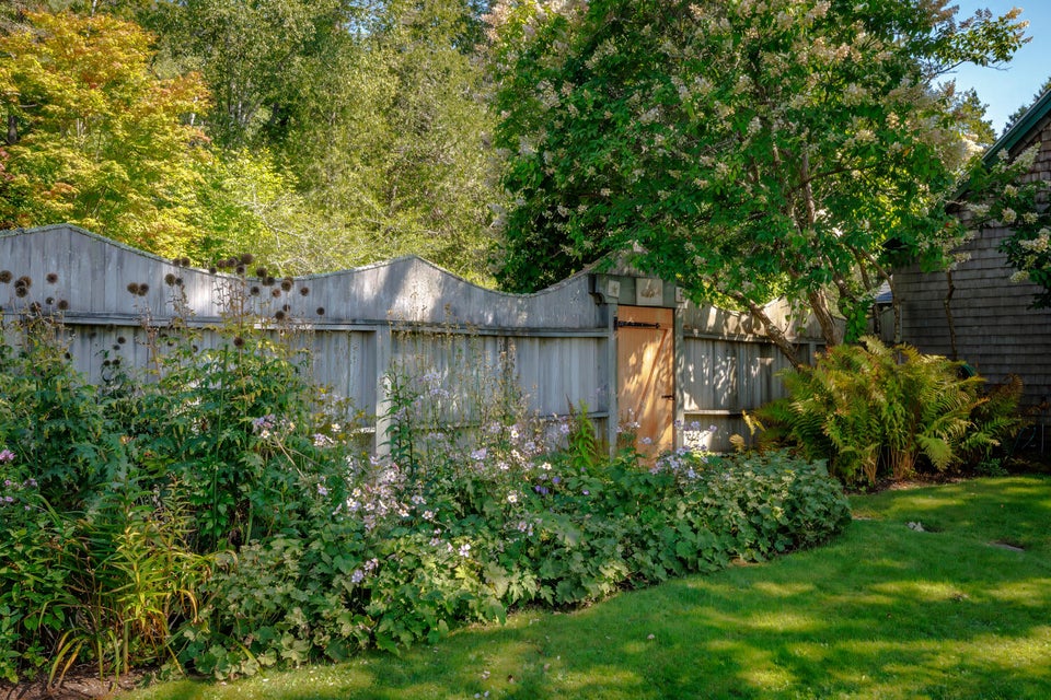 EXT. INTERIOR FENCE (1)