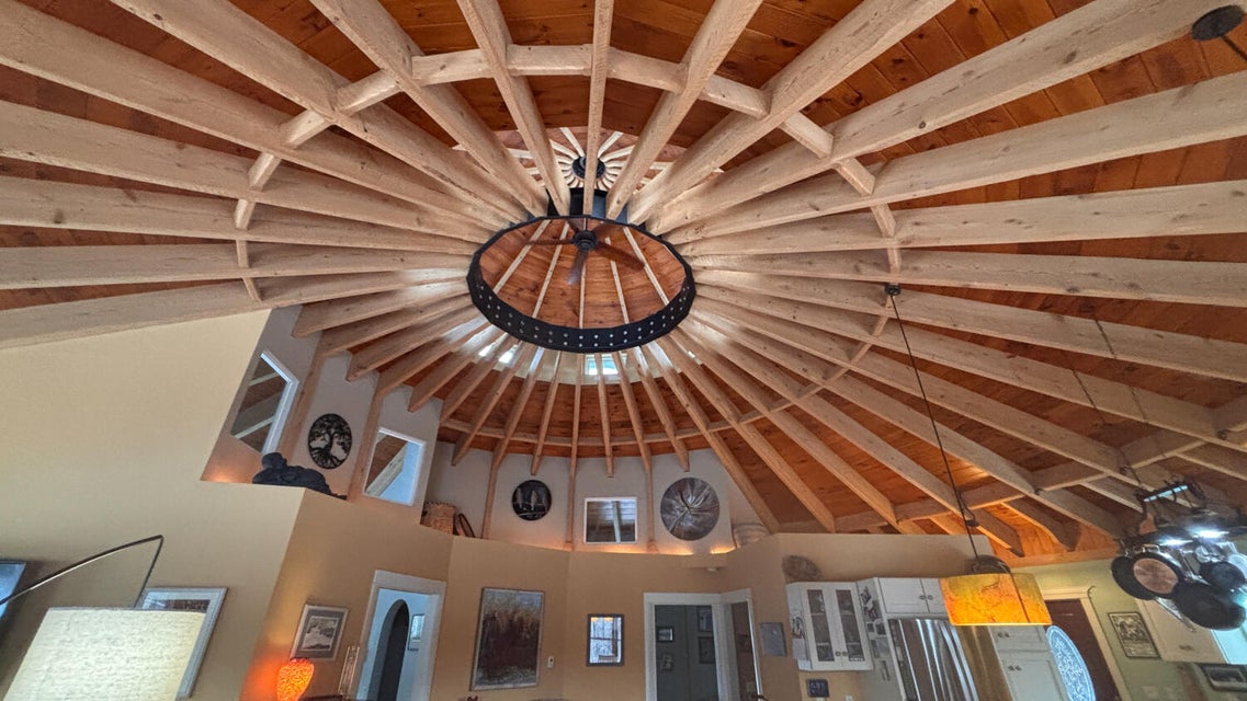 11.Cranberry.Yurt.01.25.Ceiling.01