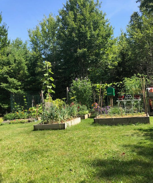 23.Cranberry.Yurt.Owner.Gardens.03