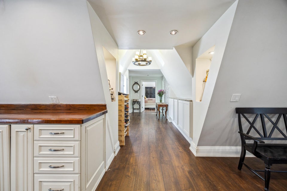 Kitchen/Corridor
