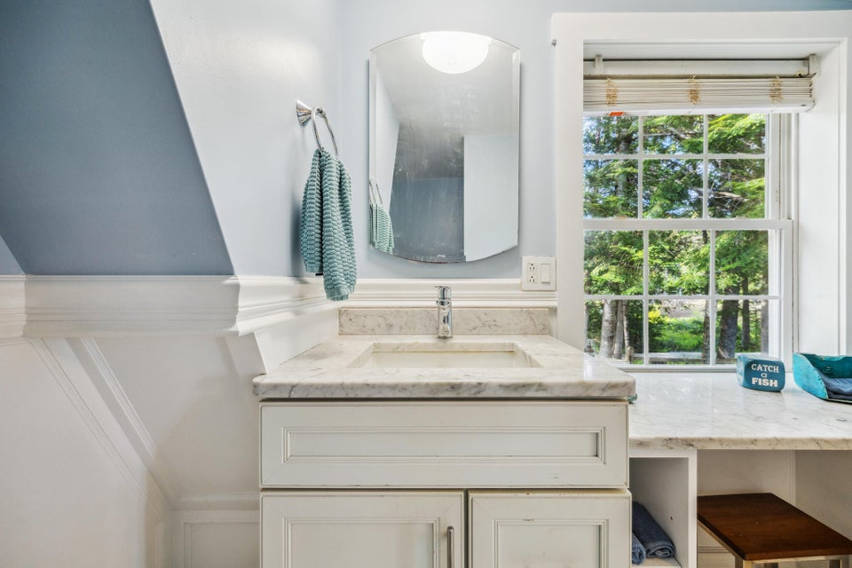 Full Bath