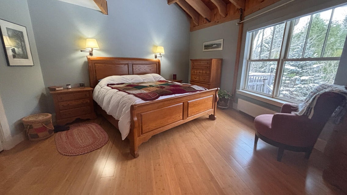 13.Cranberry.Yurt.01.25.Bdrm1.K.02