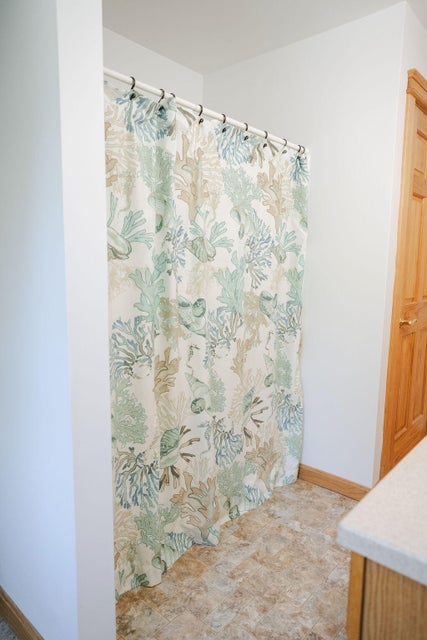 2nd floor bath