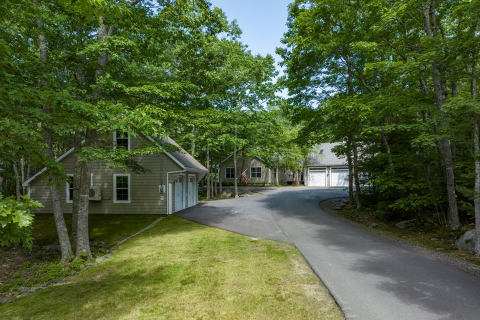 12-155 Maddocks Avenue HiRes-DTP