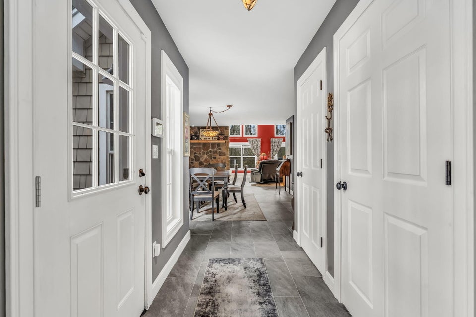 2-web-or-mls-155-maddocks-ave
