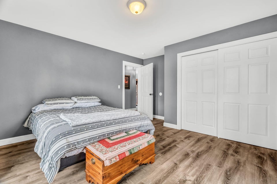 21-web-or-mls-155-maddocks-ave