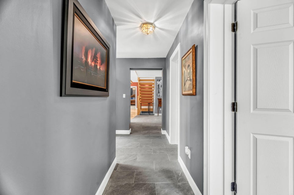 24-web-or-mls-155-maddocks-ave
