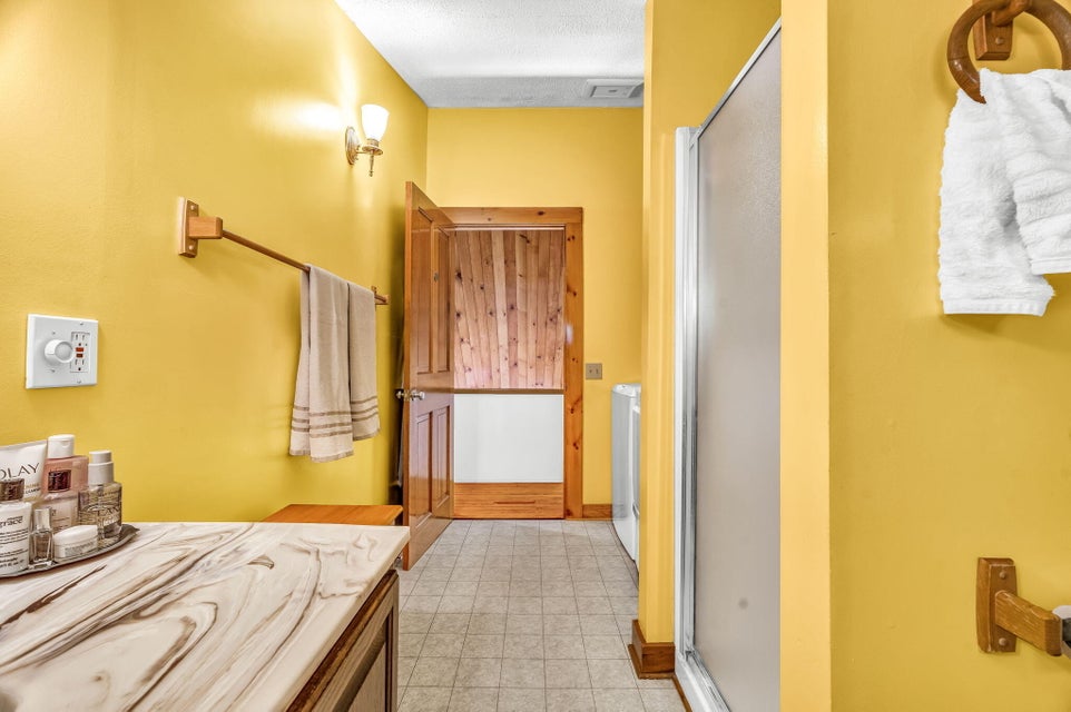 8-web-or-mls-468-indian-point-rd