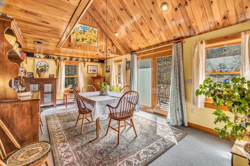16-web-or-mls-468-indian-point-rd