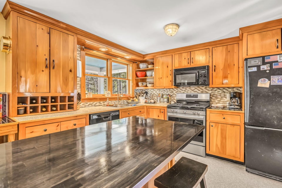 25-web-or-mls-468-indian-point-rd