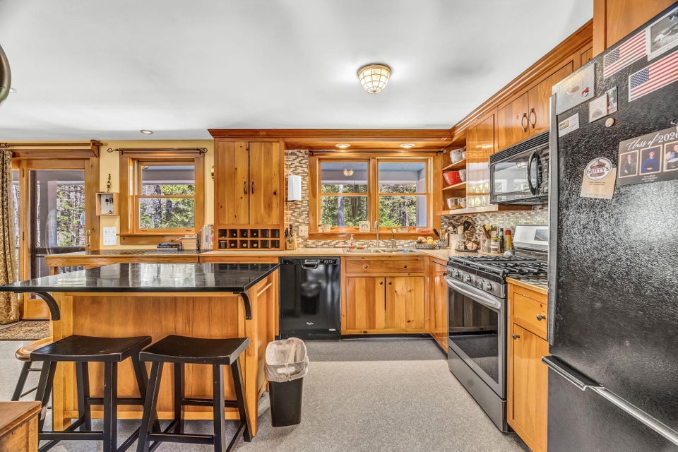 29-web-or-mls-468-indian-point-rd
