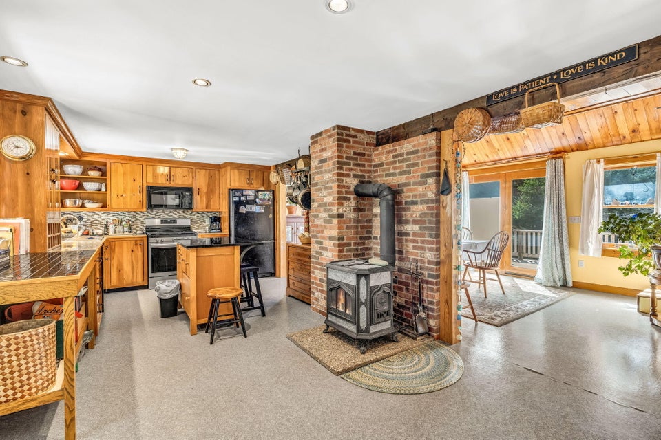 33-web-or-mls-468-indian-point-rd