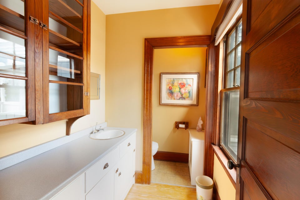 1st FL Half Bath