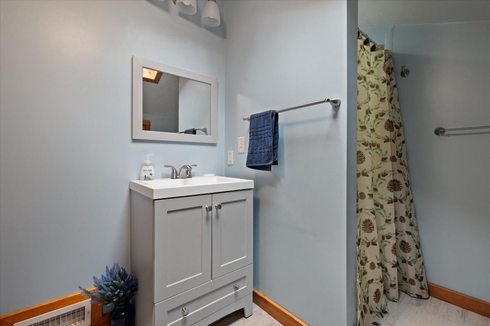 28-Bathroom 2