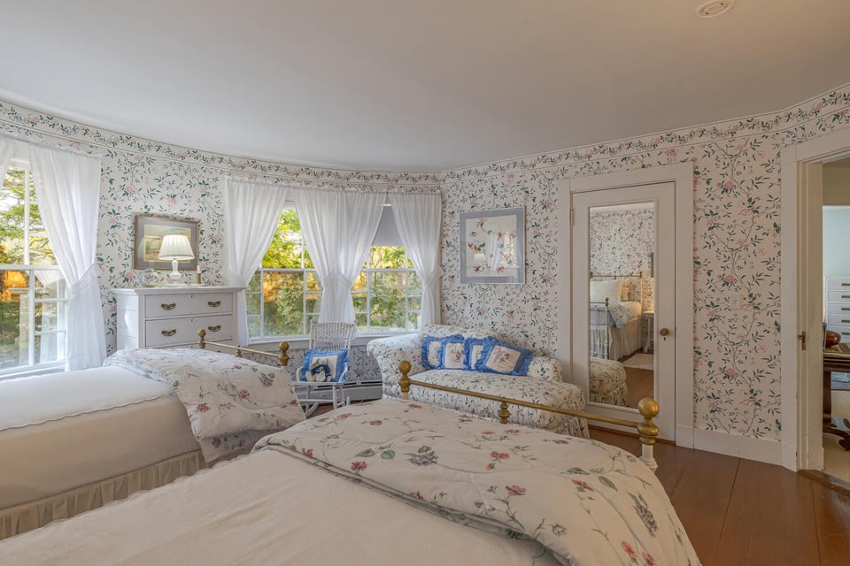 26-Bed 2- 89-3 Asticou Trail-DTP