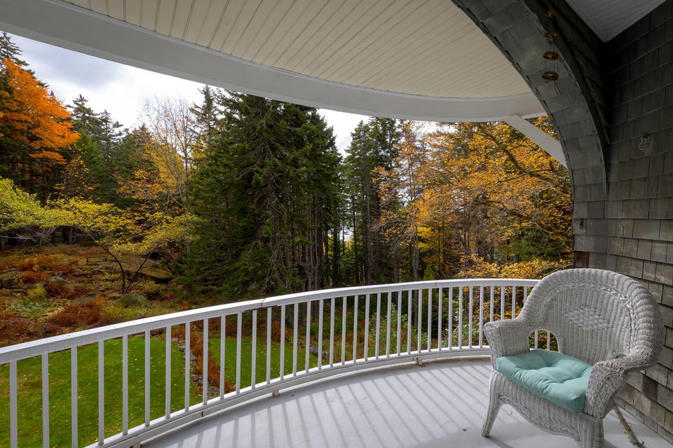30 Upper Porch View95-3 Asticou Trail-DT