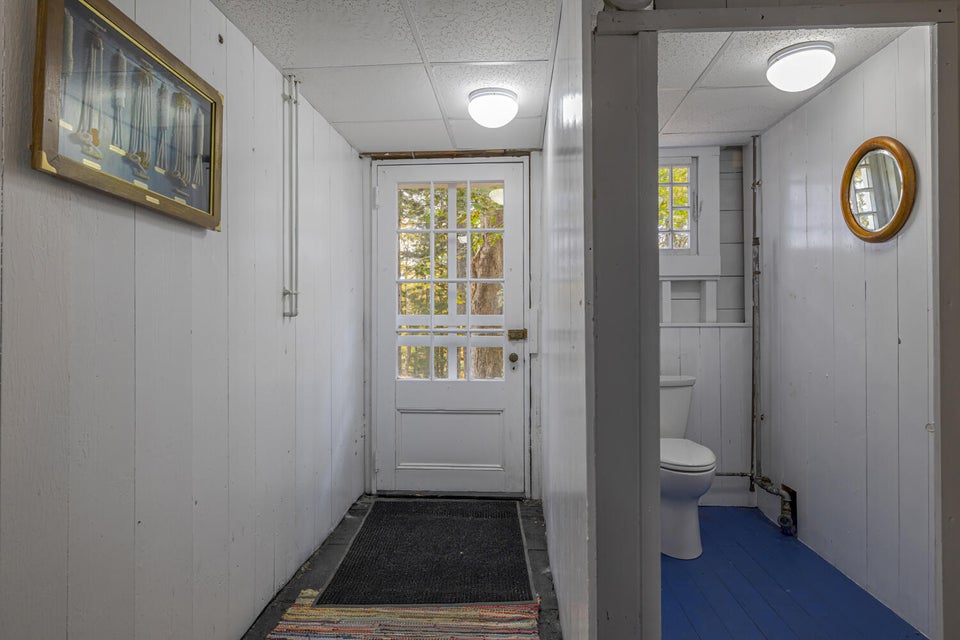 46-Ground Fl- Entry & 1:2 Bath 132-3 Ast